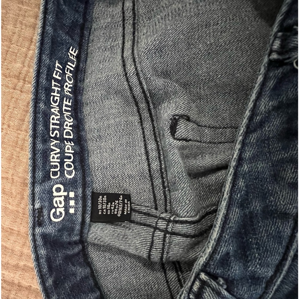 Gap Curvy straight jeans size 10